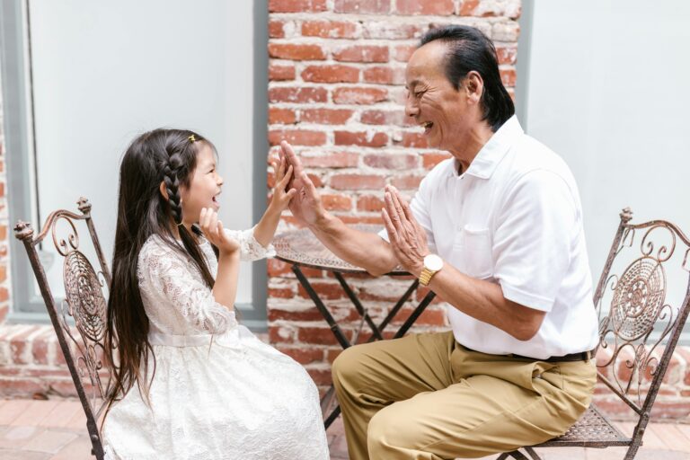Nên can thiệp cho trẻ tại nhà hay trung tâm